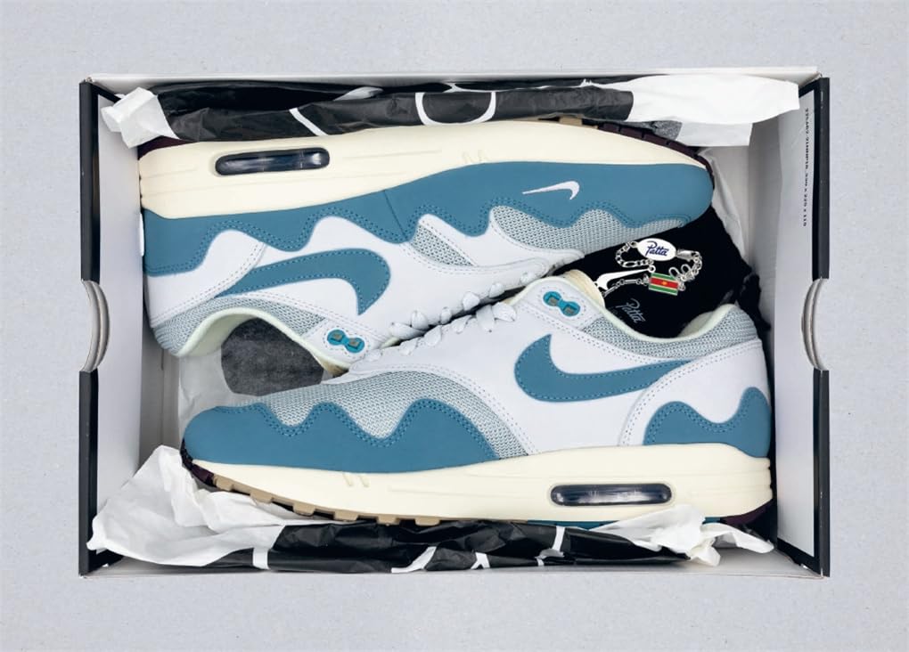 1000 Deadstock Sneakers