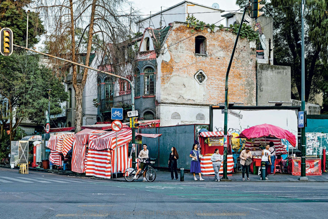 Mexico City - The Extraordinary Guide