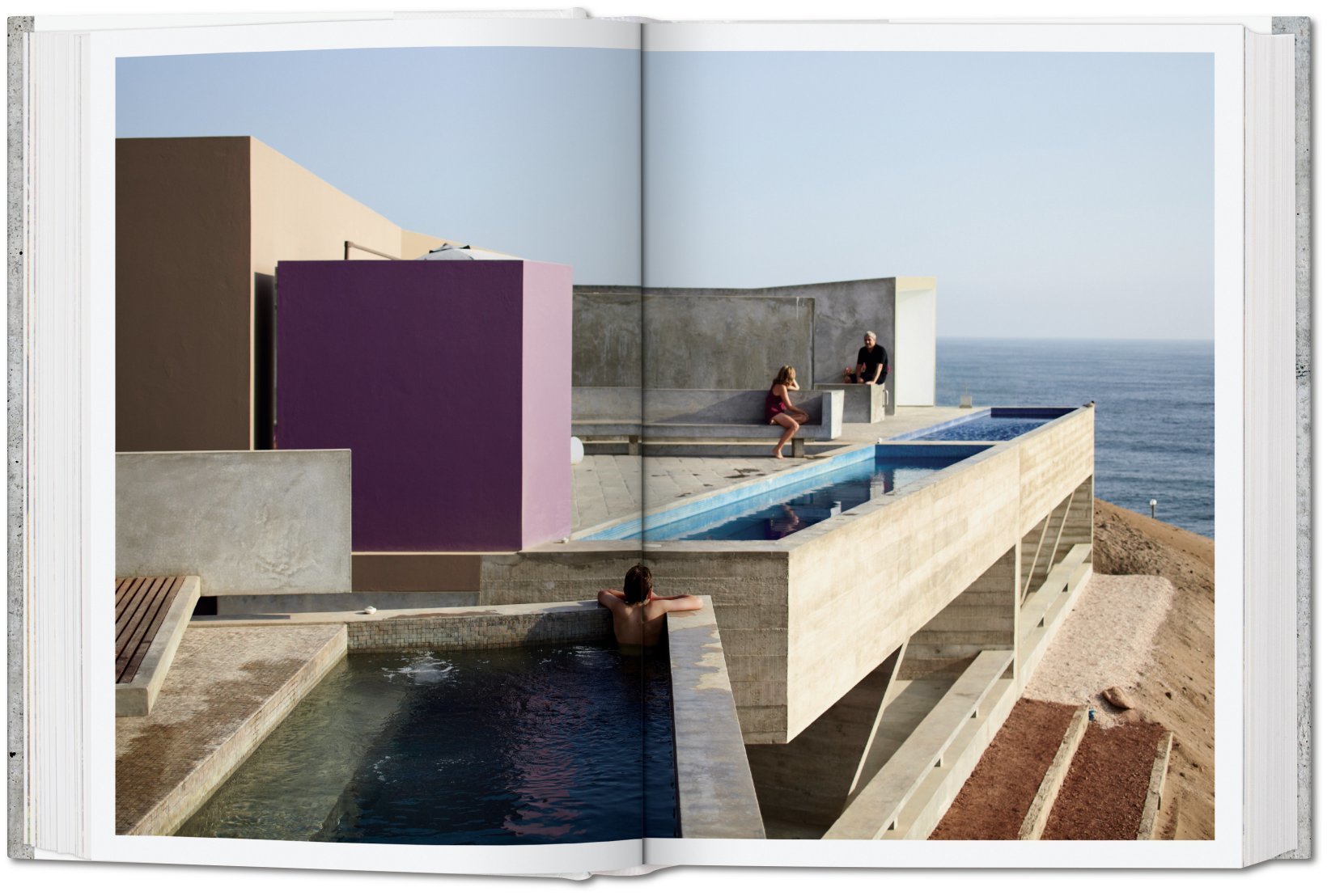 100 Contemporary Concrete Buildings