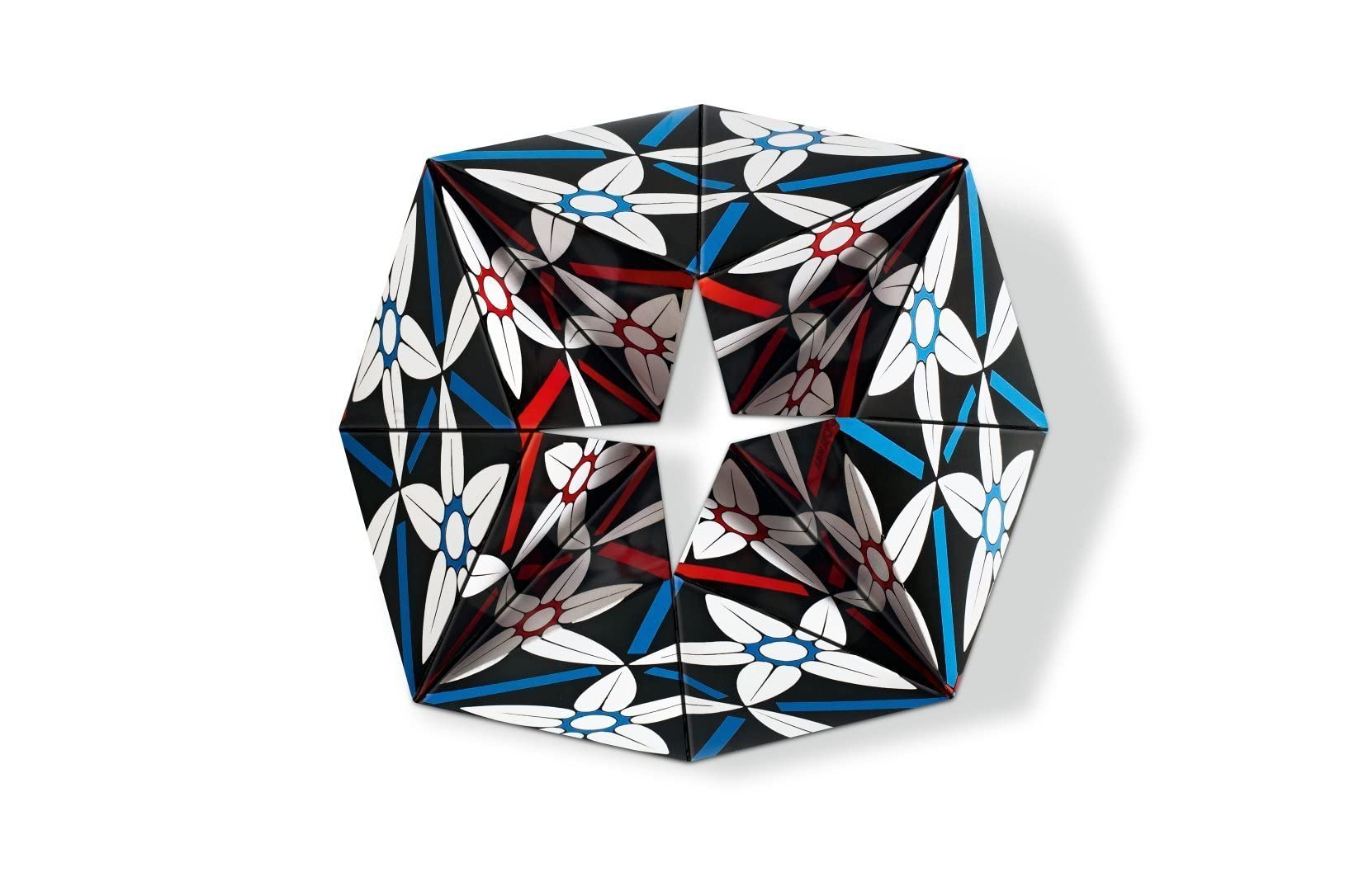 M.C. Escher. Kaleidocycles