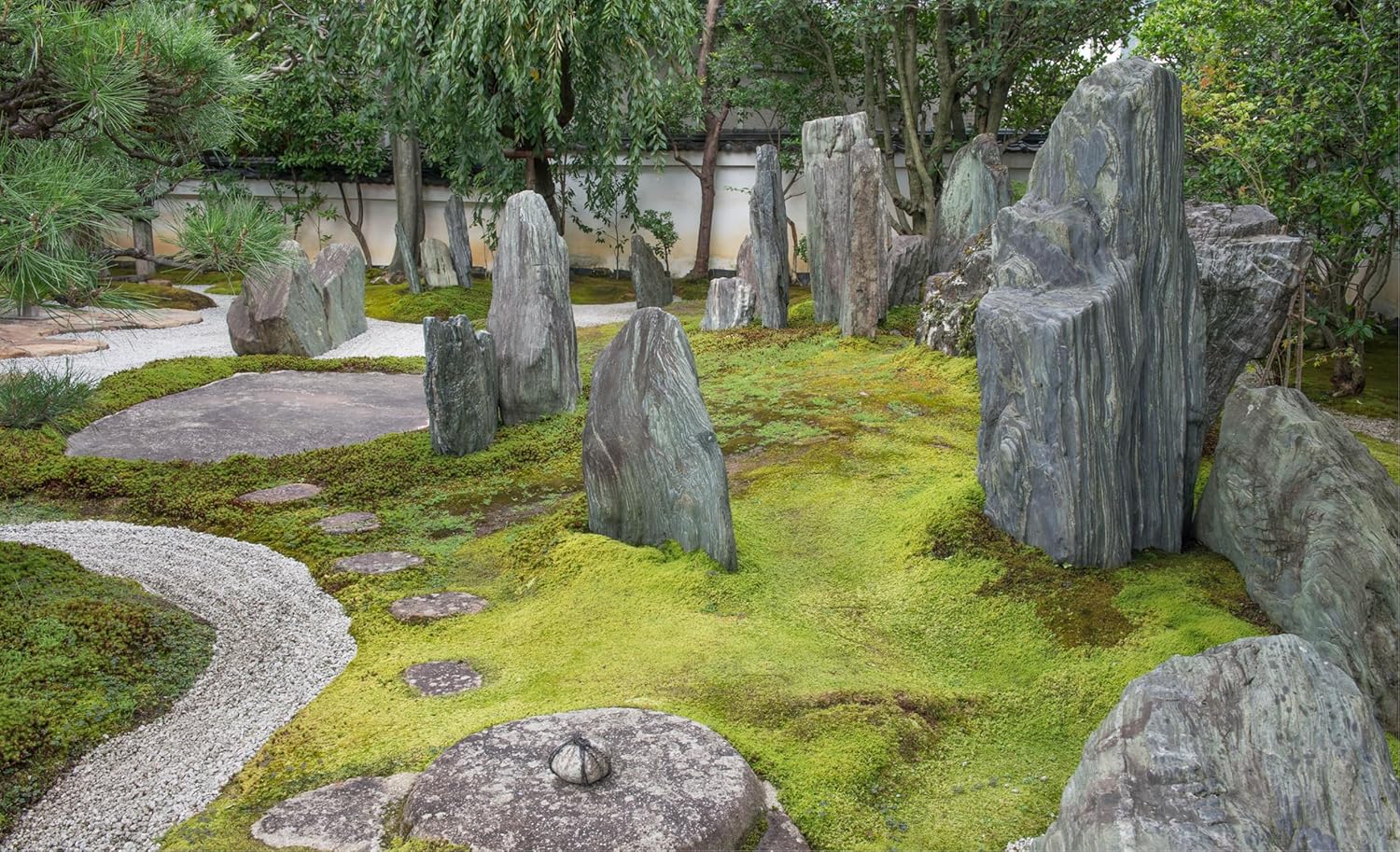 The Modern Japanese Garden