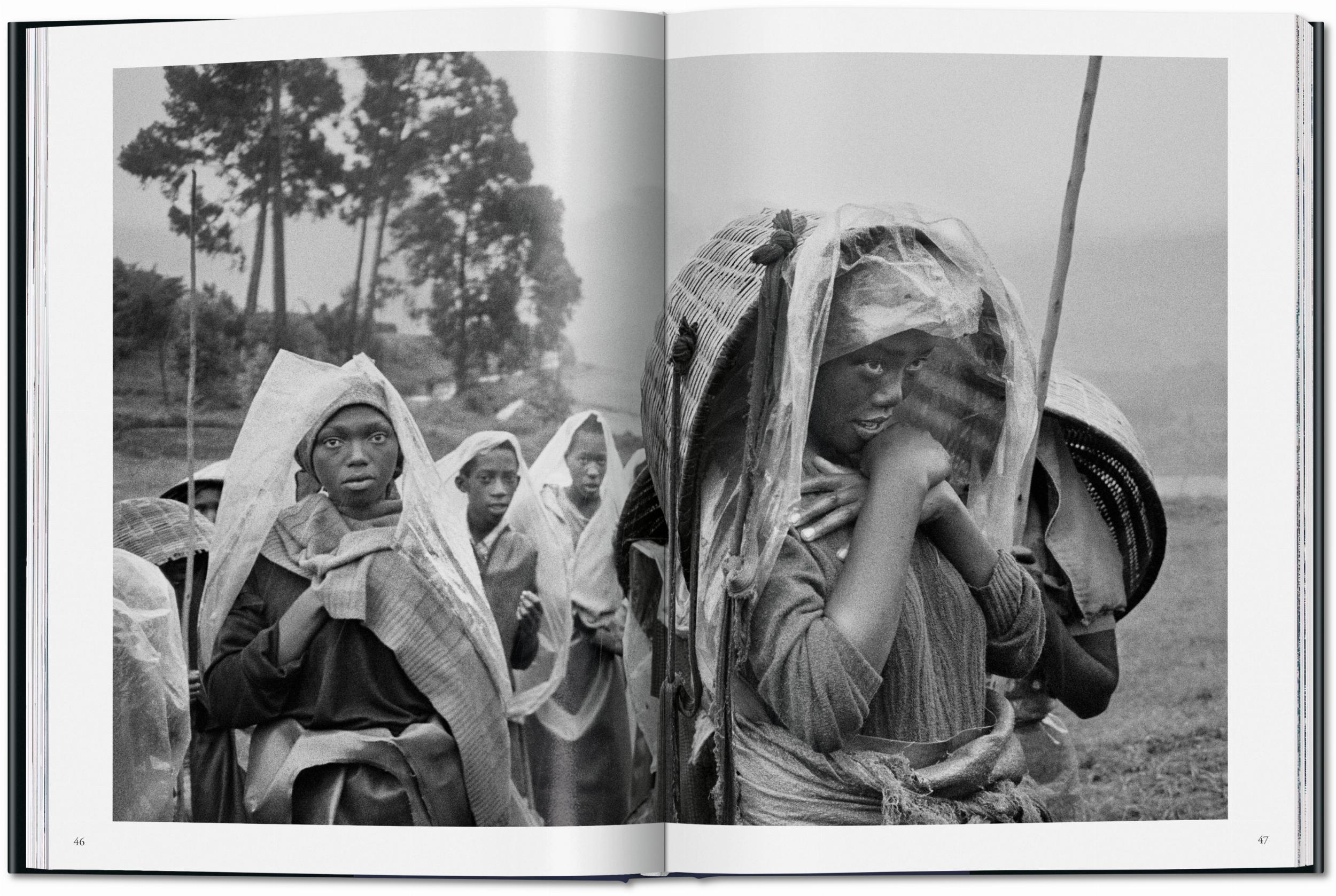 Sebastião Salgado. Workers