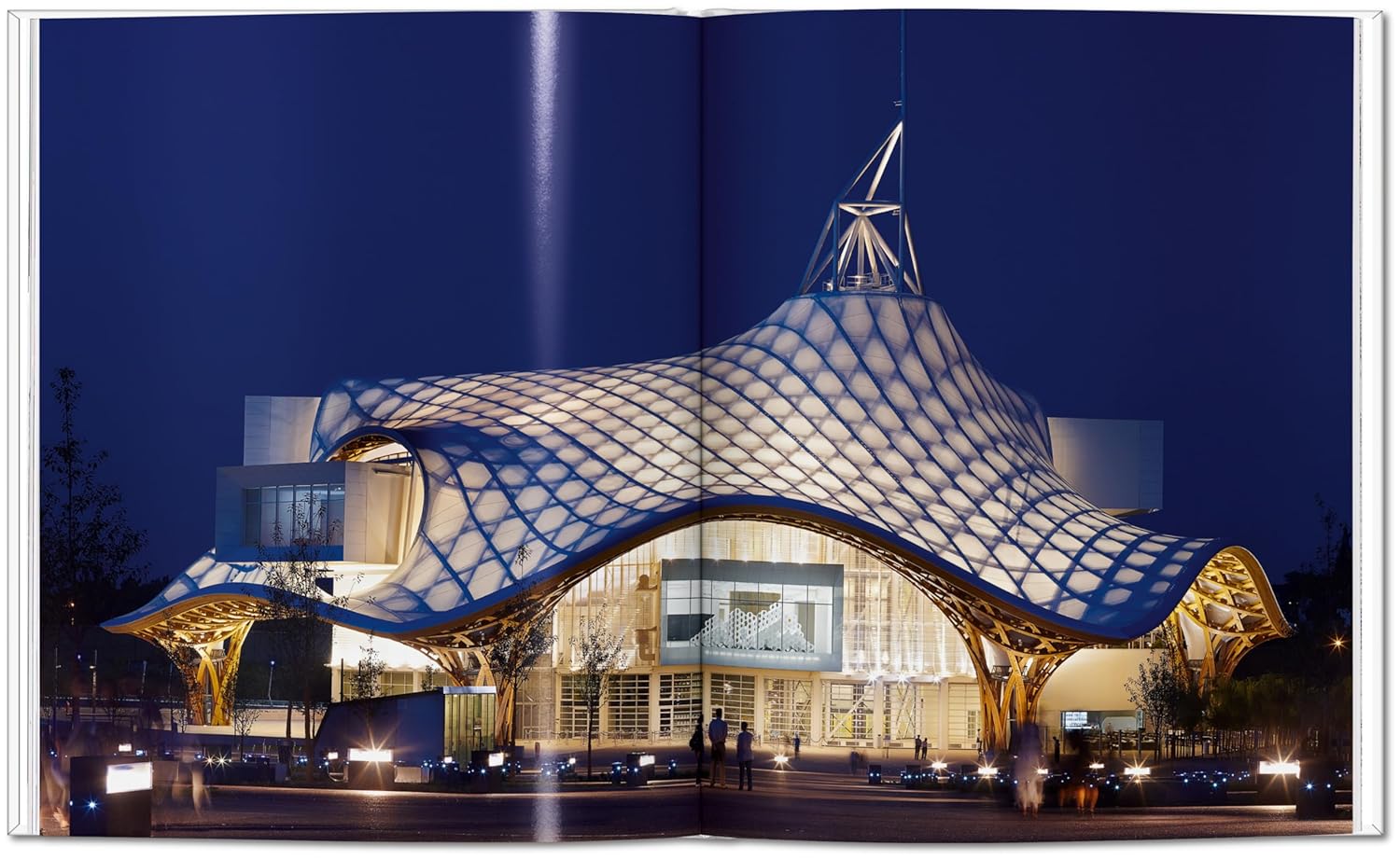 Shigeru Ban - Basic Art Series