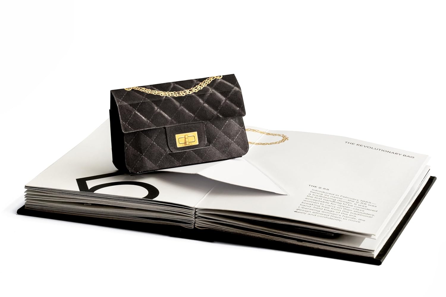 Fashion Unfolded - Pop-Up Chanel